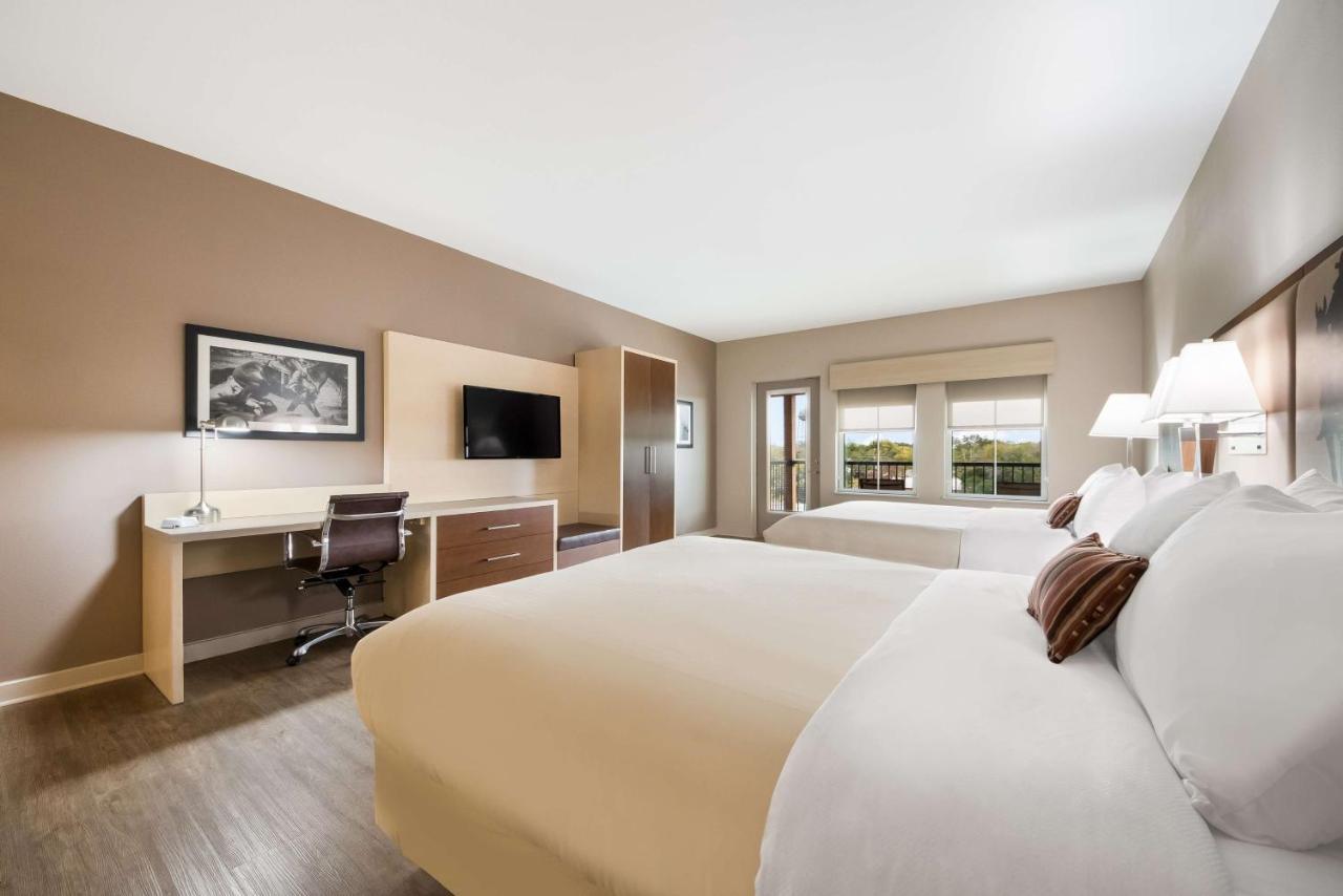 Best Western Bandera Suites & Saloon Buitenkant foto
